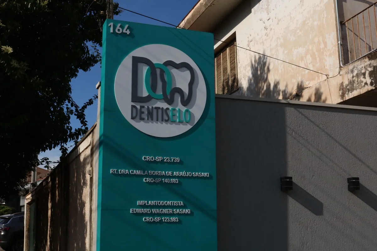 Identificação da clínica Dentis Elo em Ribeirão Preto